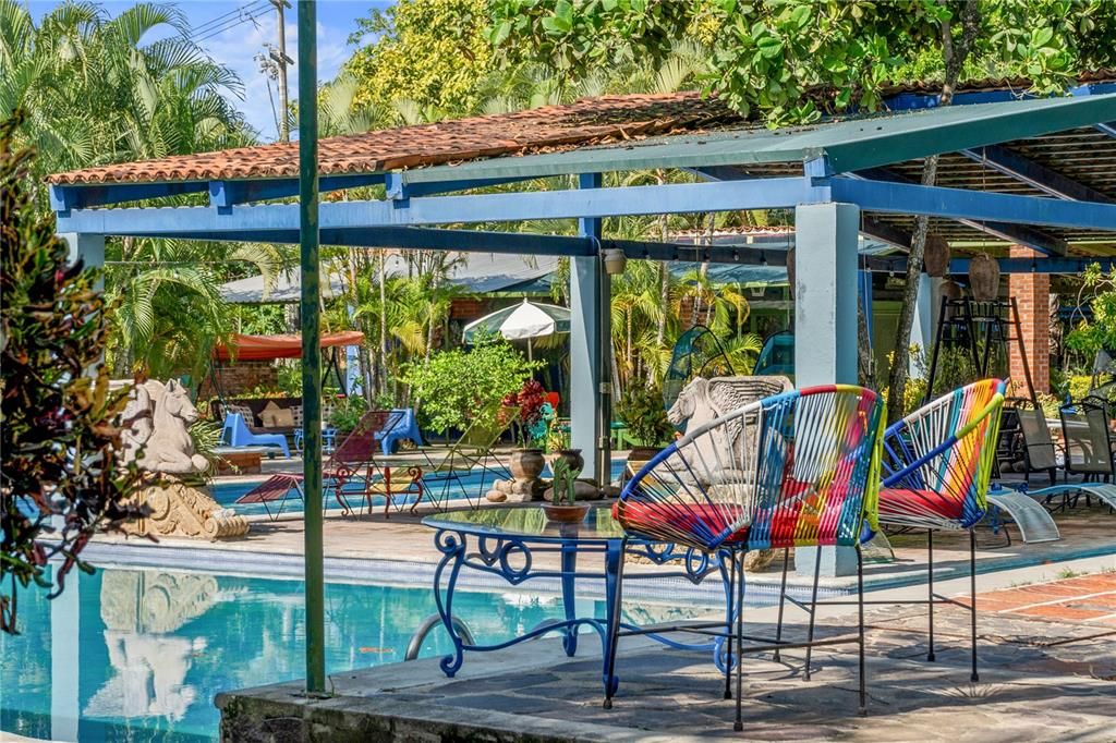 На продажу: $22,500,000 (54 спален, 0 ванн, 172000 Квадратных фут)