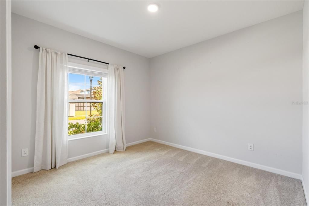 For Rent: $3,000 (4 beds, 2 baths, 1734 Square Feet)