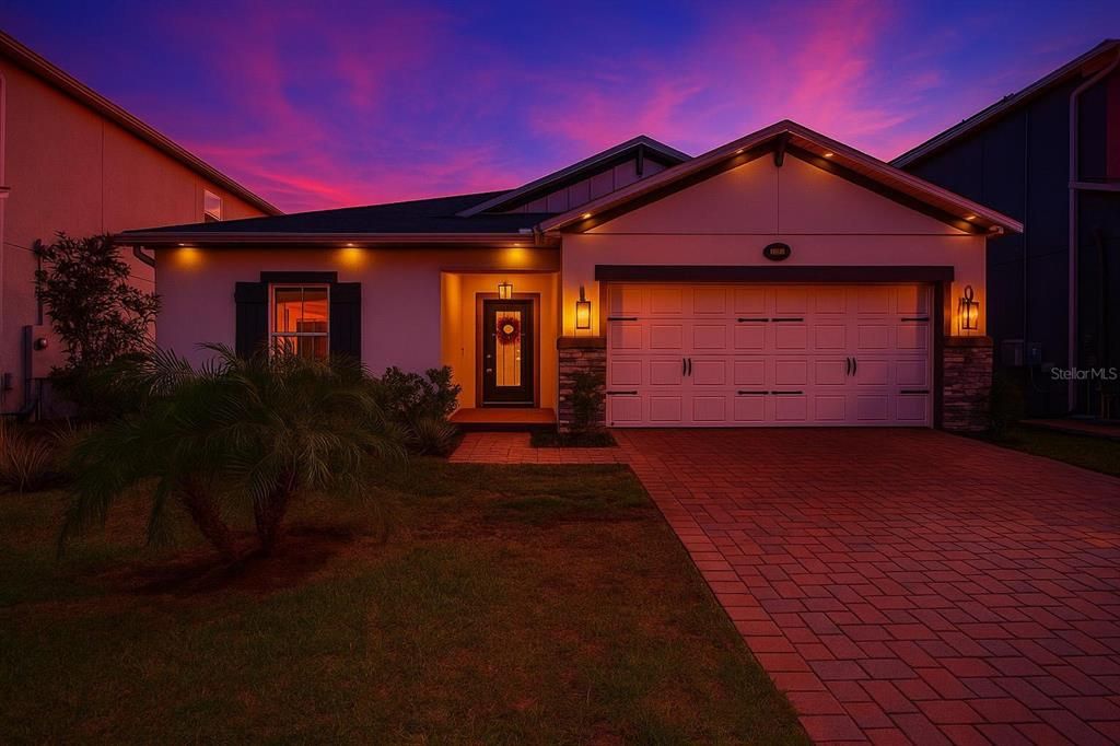 For Rent: $3,000 (4 beds, 2 baths, 1734 Square Feet)