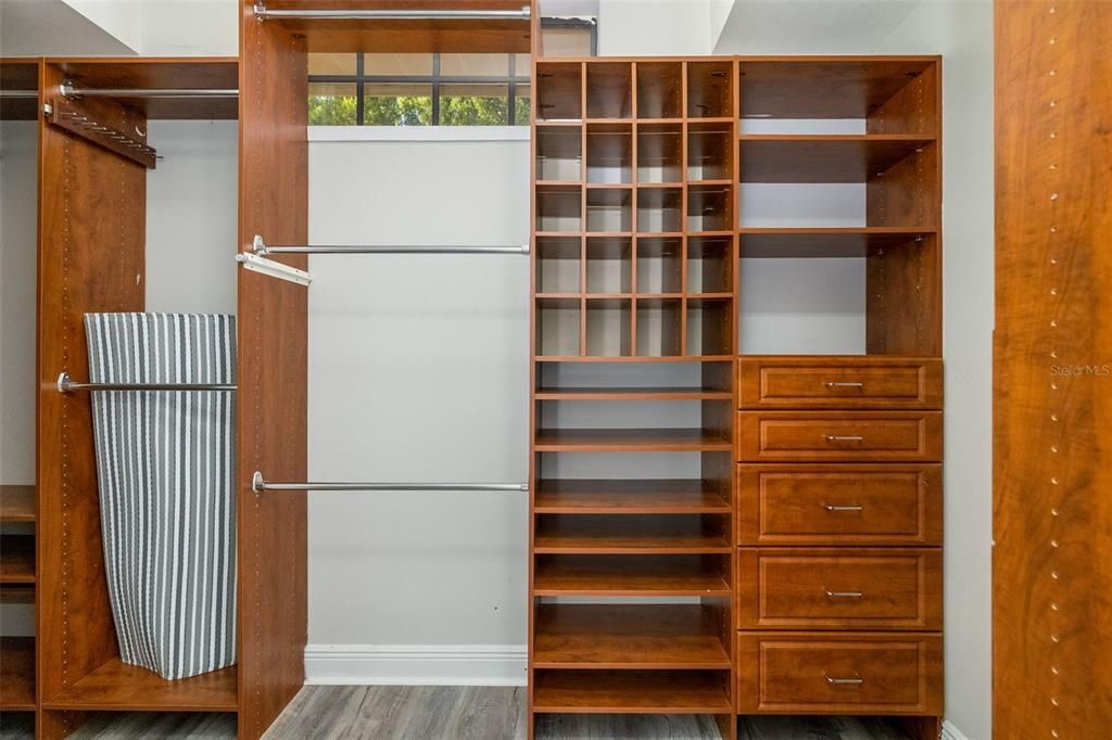 For Sale: $1,450,000 (5 beds, 4 baths, 4058 Square Feet)