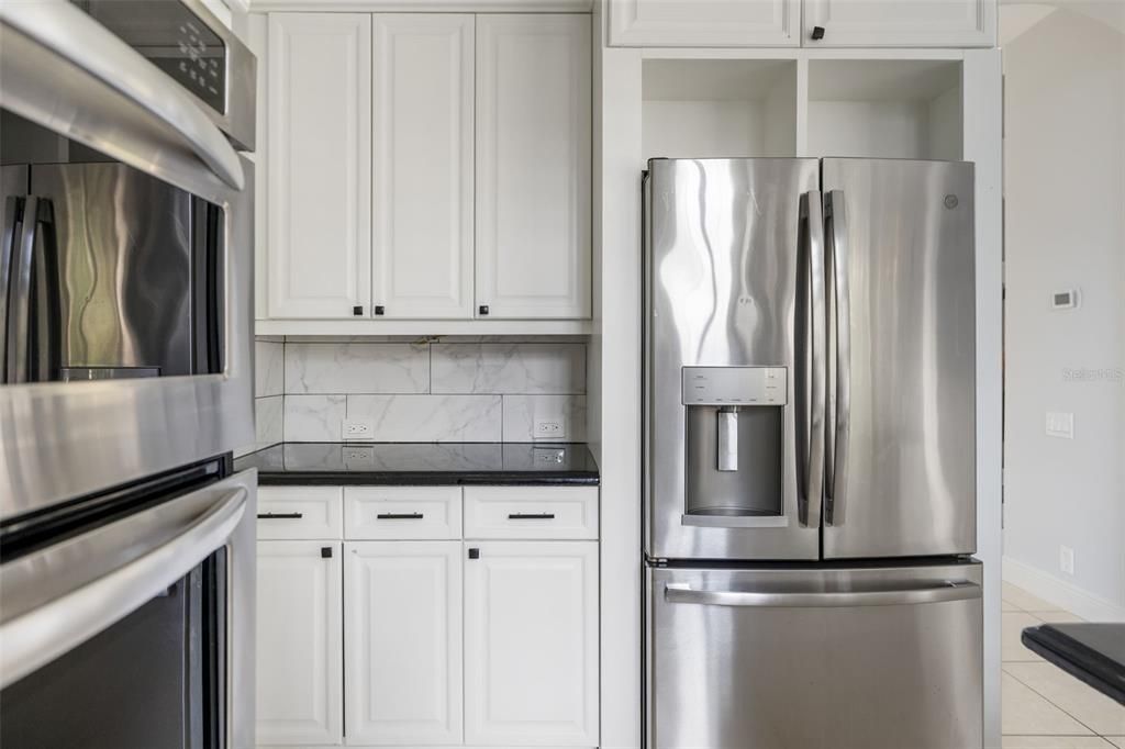 For Sale: $1,450,000 (5 beds, 4 baths, 4058 Square Feet)