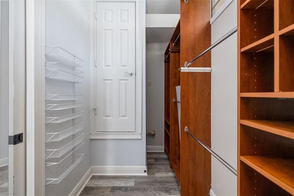 For Sale: $1,450,000 (5 beds, 4 baths, 4058 Square Feet)