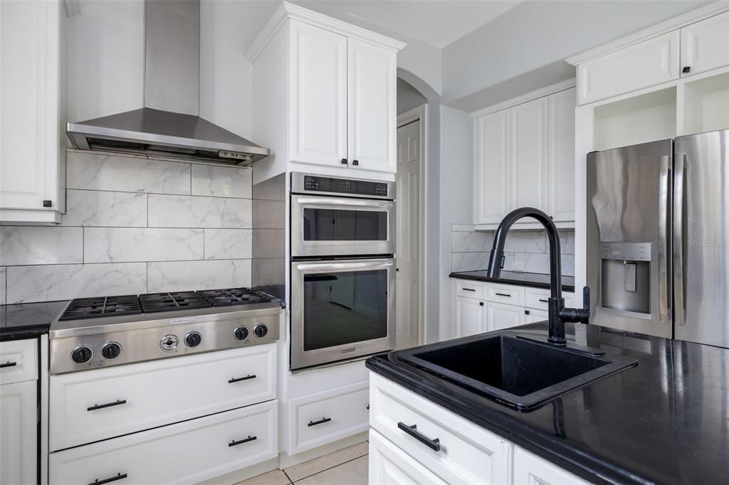 For Sale: $1,450,000 (5 beds, 4 baths, 4058 Square Feet)