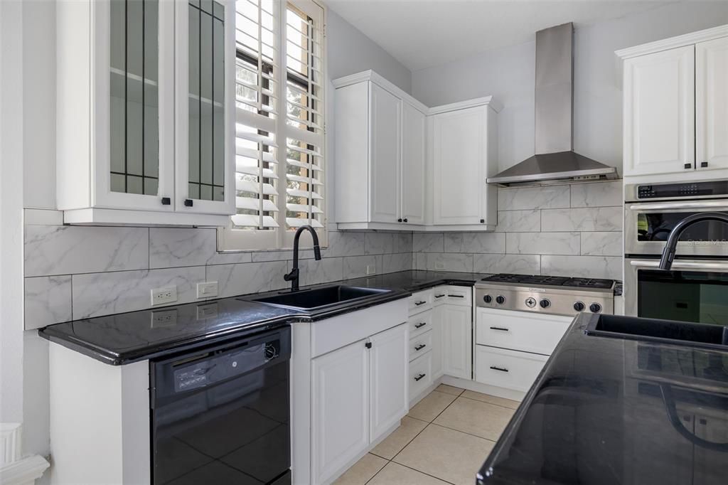 For Sale: $1,450,000 (5 beds, 4 baths, 4058 Square Feet)