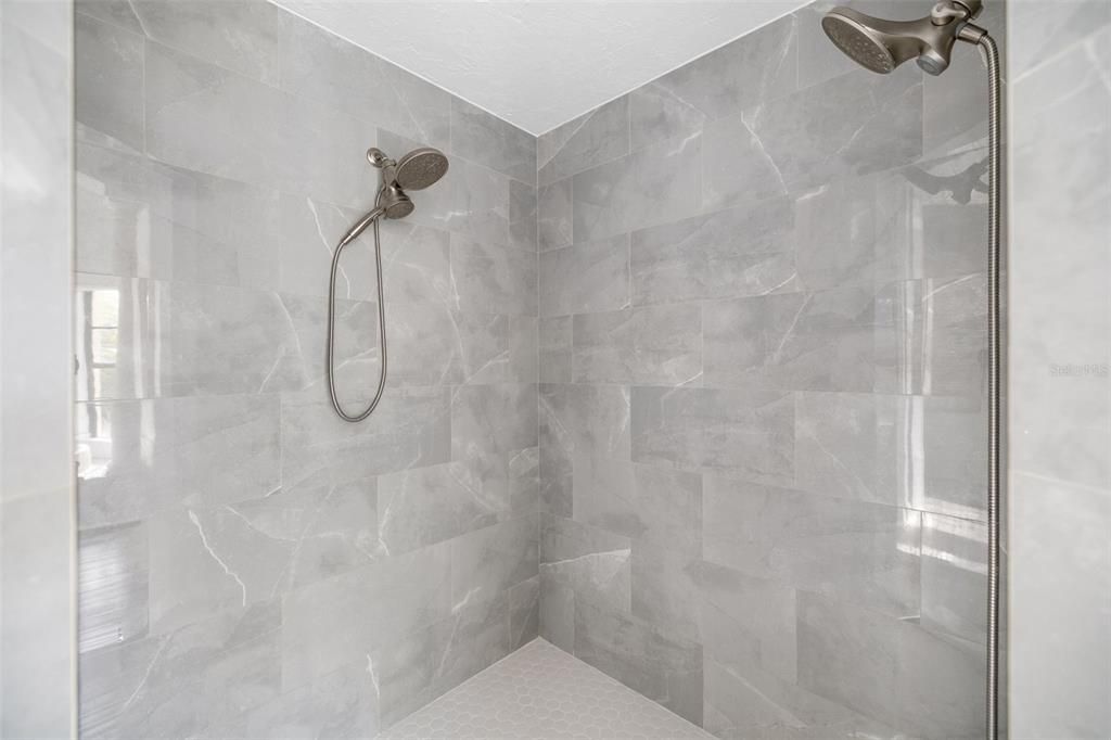 For Sale: $1,450,000 (5 beds, 4 baths, 4058 Square Feet)