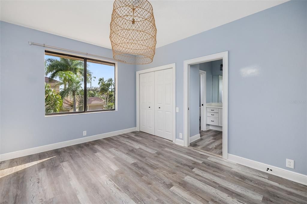 For Sale: $1,450,000 (5 beds, 4 baths, 4058 Square Feet)