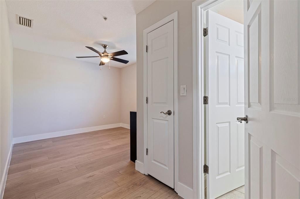 Active With Contract: $419,777 (3 beds, 3 baths, 1807 Square Feet)