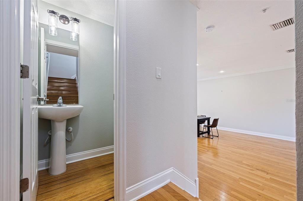 Active With Contract: $419,777 (3 beds, 3 baths, 1807 Square Feet)