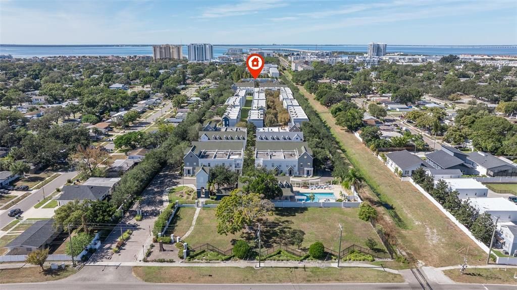 Active With Contract: $419,777 (3 beds, 3 baths, 1807 Square Feet)