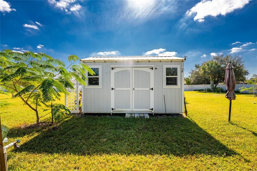 待售: $725,000 (3 贝兹, 2 浴室, 2335 平方英尺)