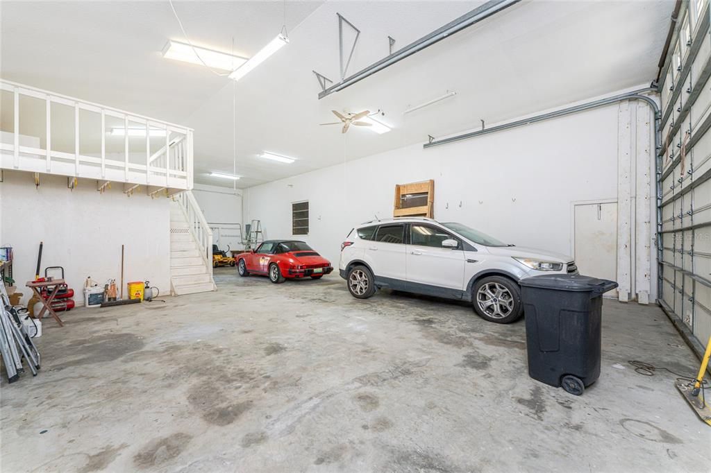 待售: $725,000 (3 贝兹, 2 浴室, 2335 平方英尺)