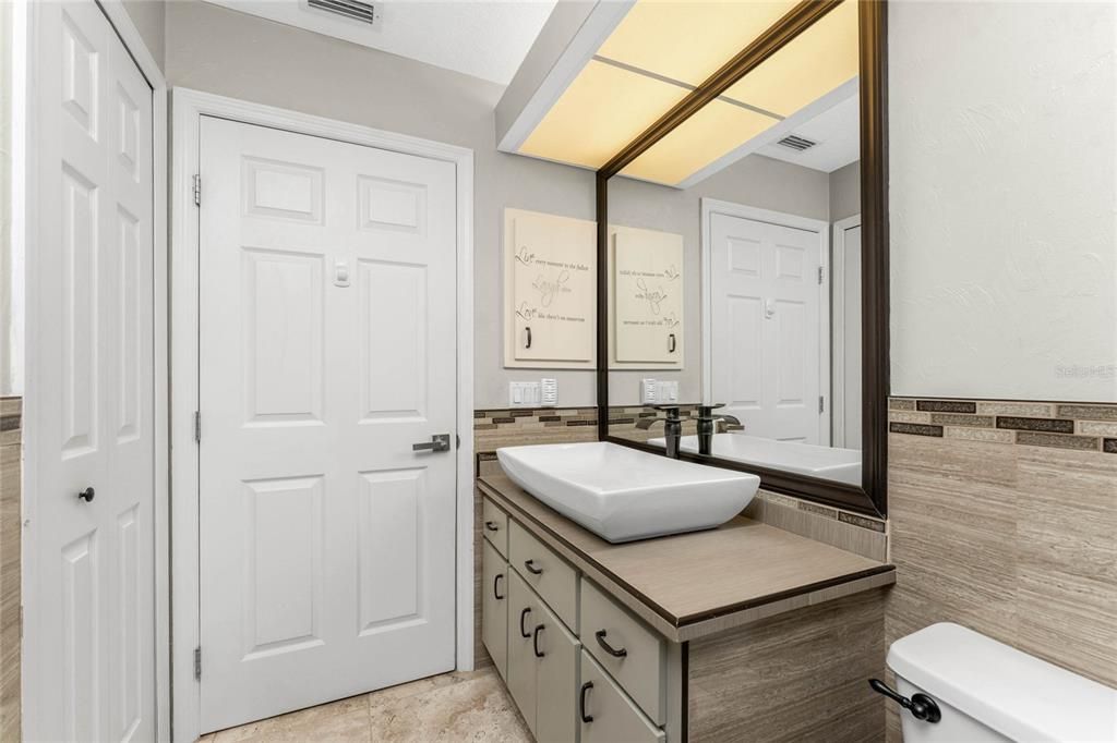 待售: $725,000 (3 贝兹, 2 浴室, 2335 平方英尺)