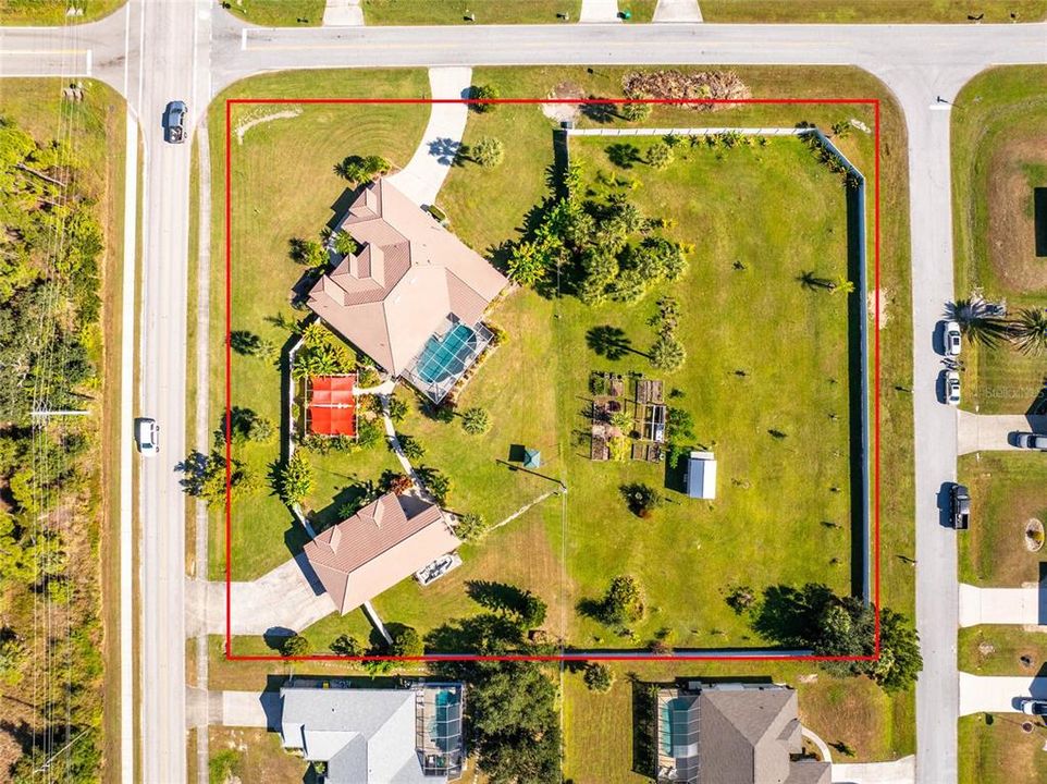 待售: $725,000 (3 贝兹, 2 浴室, 2335 平方英尺)