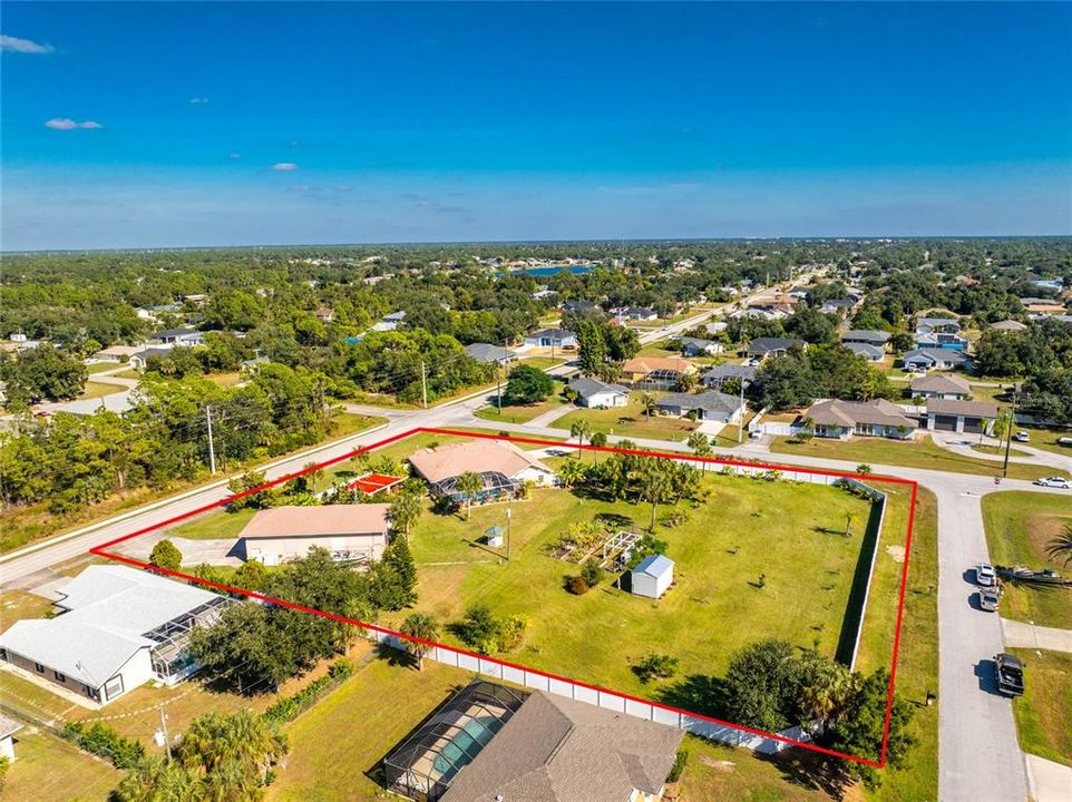 待售: $725,000 (3 贝兹, 2 浴室, 2335 平方英尺)