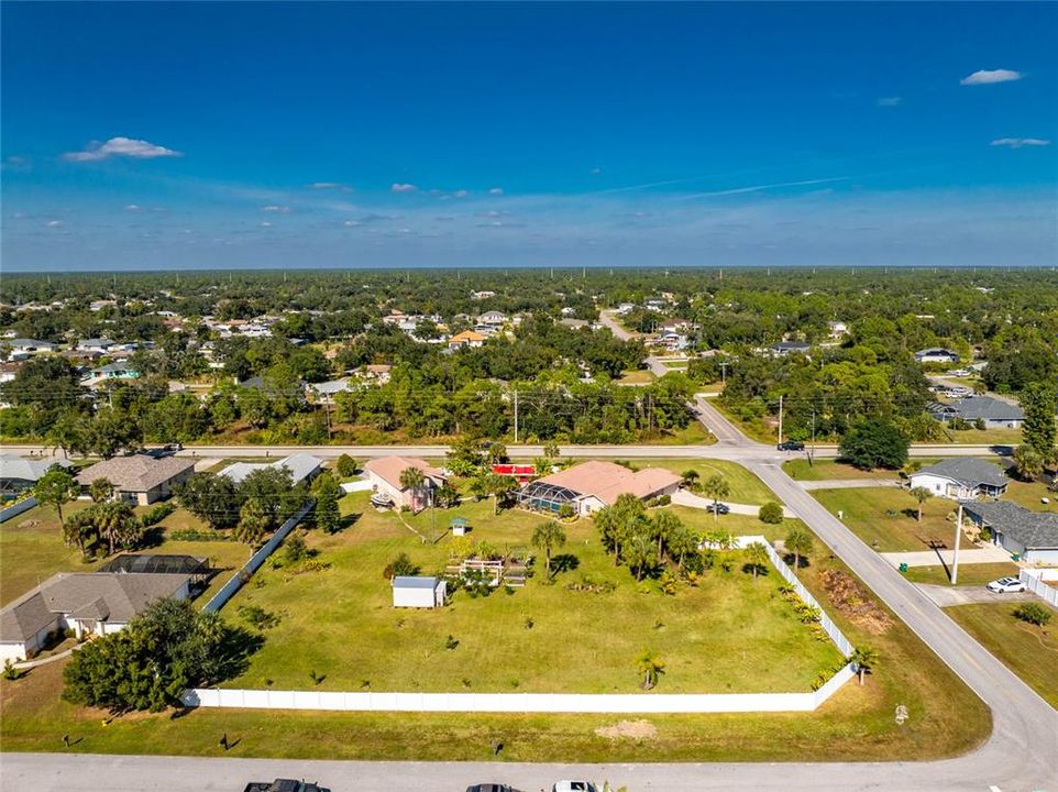 待售: $725,000 (3 贝兹, 2 浴室, 2335 平方英尺)