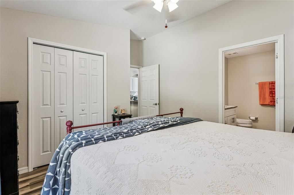 En Venta: $238,000 (3 camas, 2 baños, 1053 Pies cuadrados)