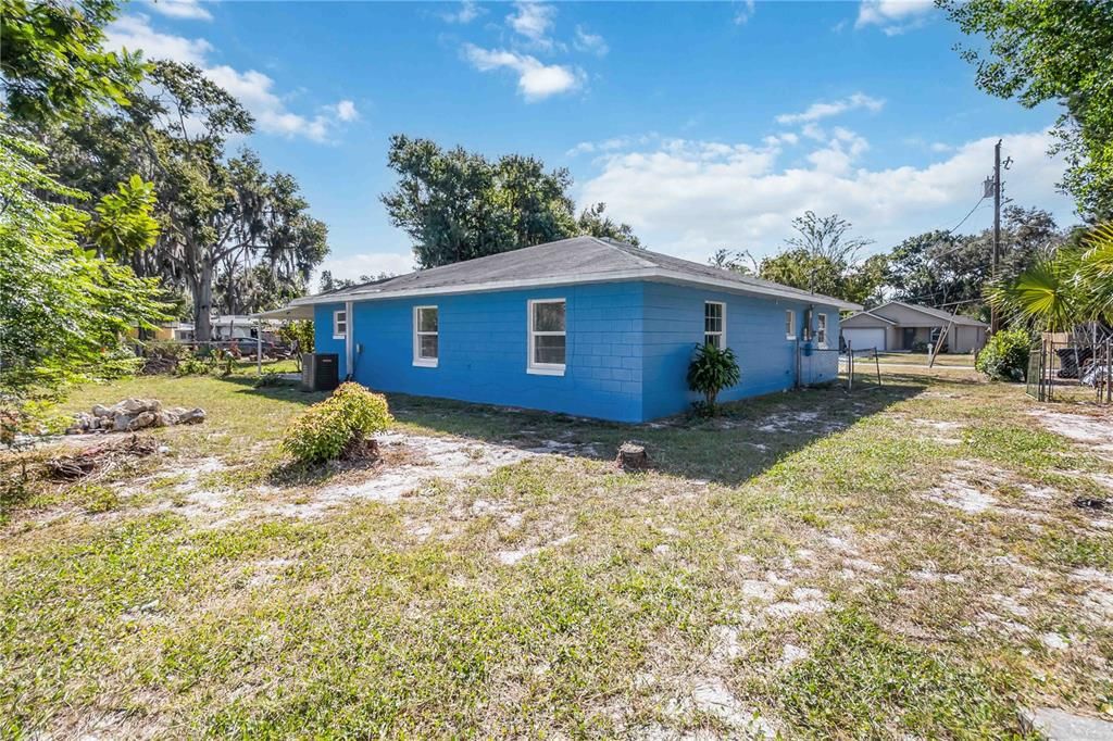 For Sale: $249,900 (2 beds, 2 baths, 1232 Square Feet)