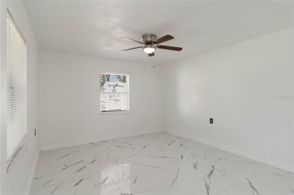 For Sale: $249,900 (2 beds, 2 baths, 1232 Square Feet)