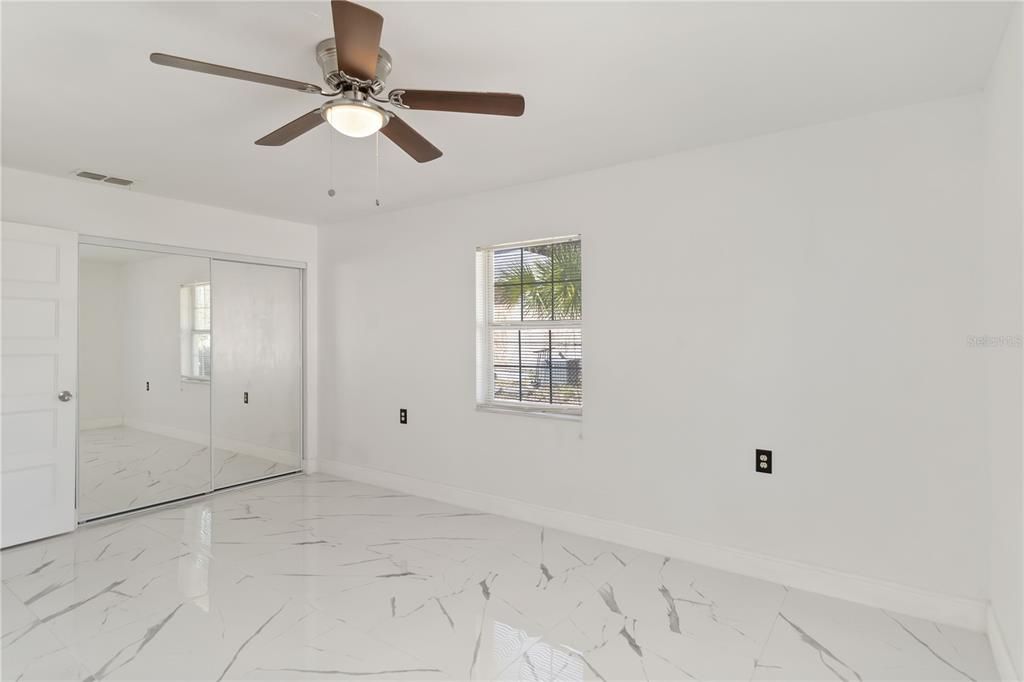 For Sale: $249,900 (2 beds, 2 baths, 1232 Square Feet)