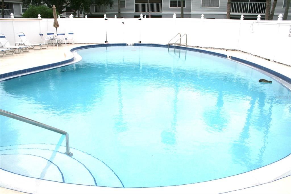 For Rent: $2,900 (2 beds, 2 baths, 990 Square Feet)