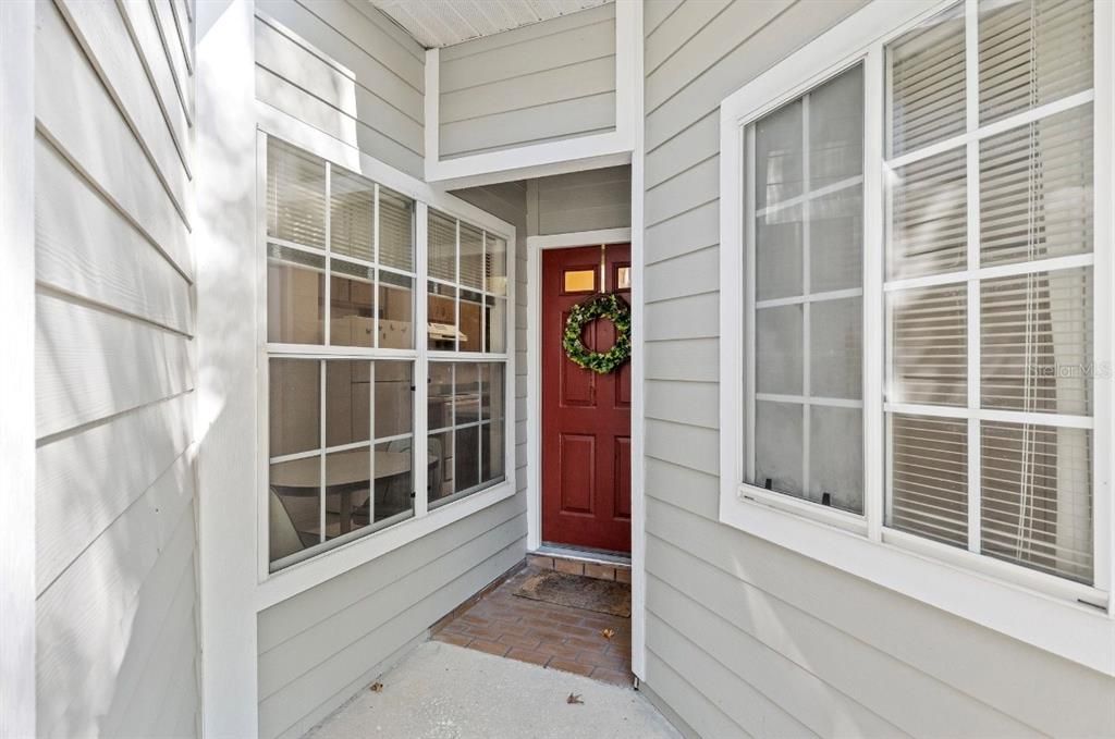 Active With Contract: $174,900 (2 beds, 2 baths, 1250 Square Feet)