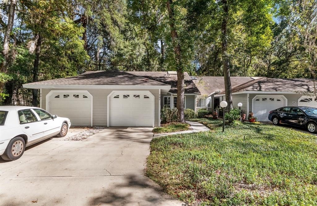 Active With Contract: $174,900 (2 beds, 2 baths, 1250 Square Feet)