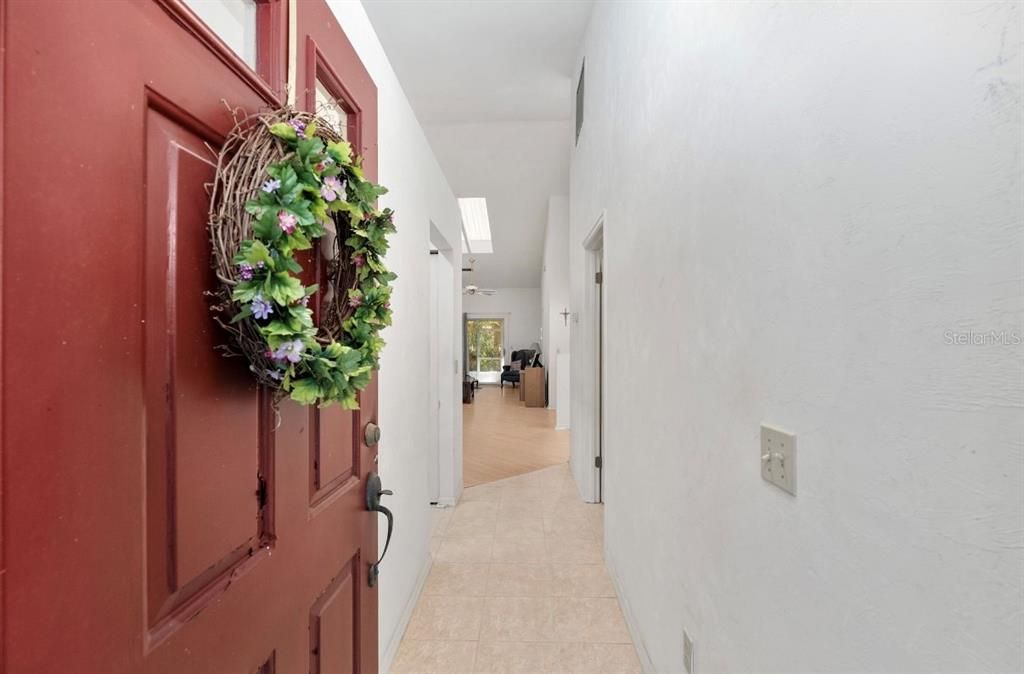 Active With Contract: $174,900 (2 beds, 2 baths, 1250 Square Feet)