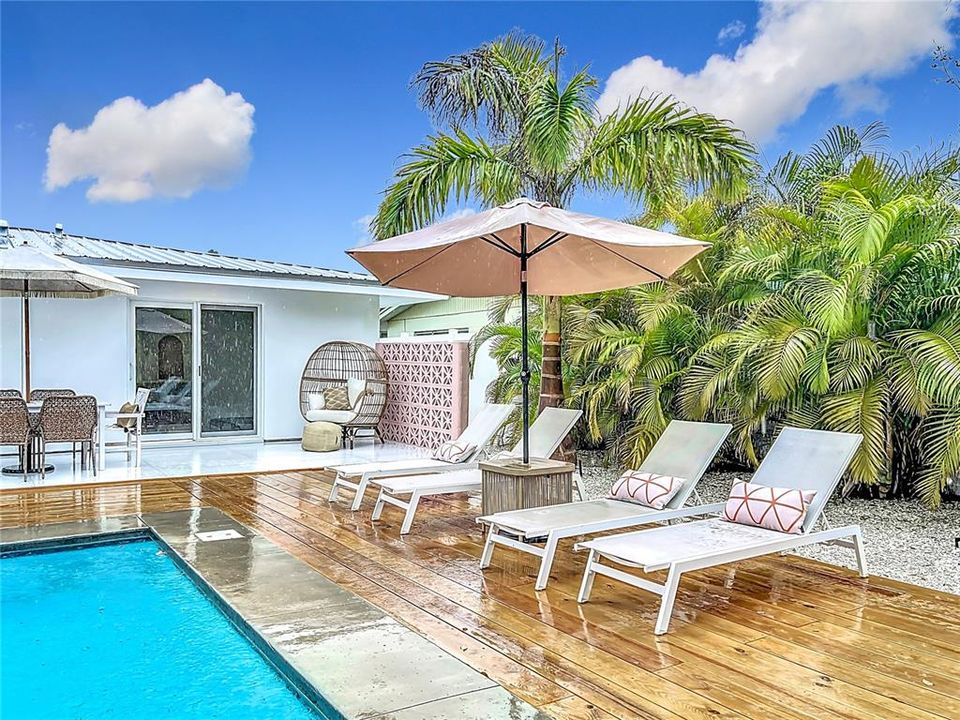 For Sale: $1,351,000 (4 beds, 4 baths, 2126 Square Feet)