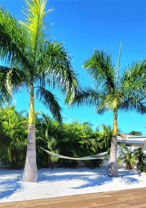 For Sale: $1,351,000 (4 beds, 4 baths, 2126 Square Feet)