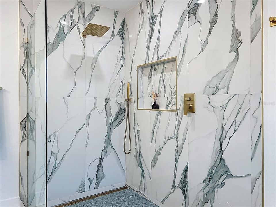 For Sale: $1,351,000 (4 beds, 4 baths, 2126 Square Feet)