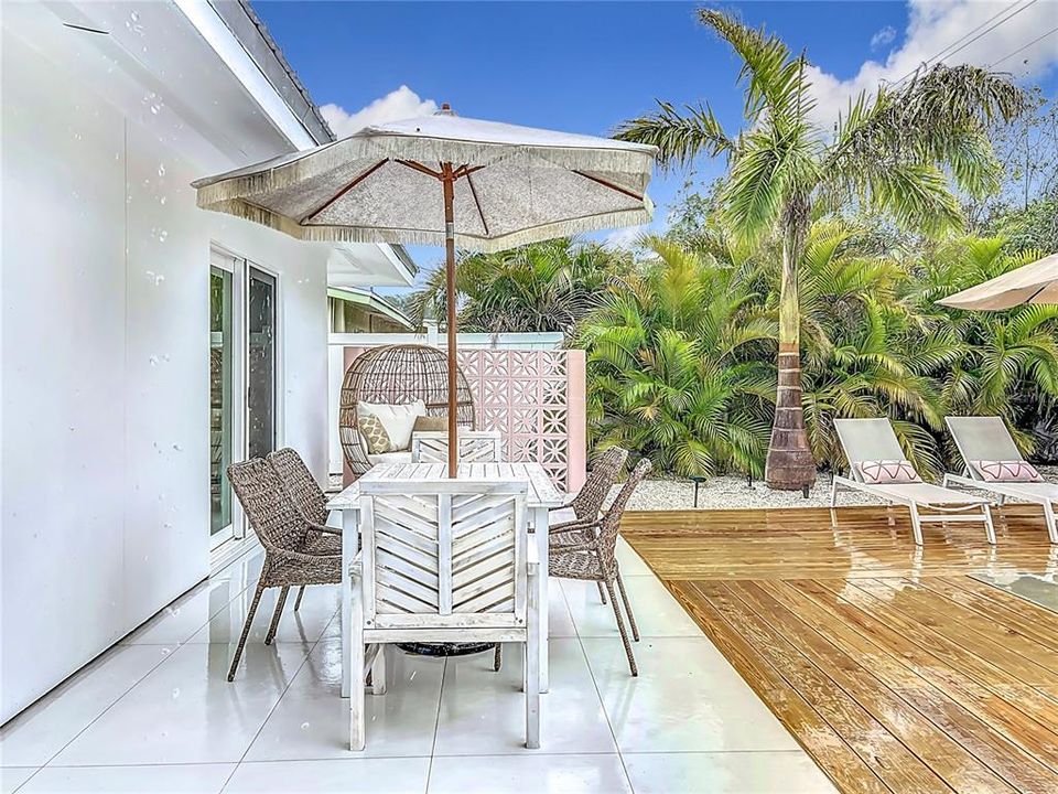 For Sale: $1,351,000 (4 beds, 4 baths, 2126 Square Feet)