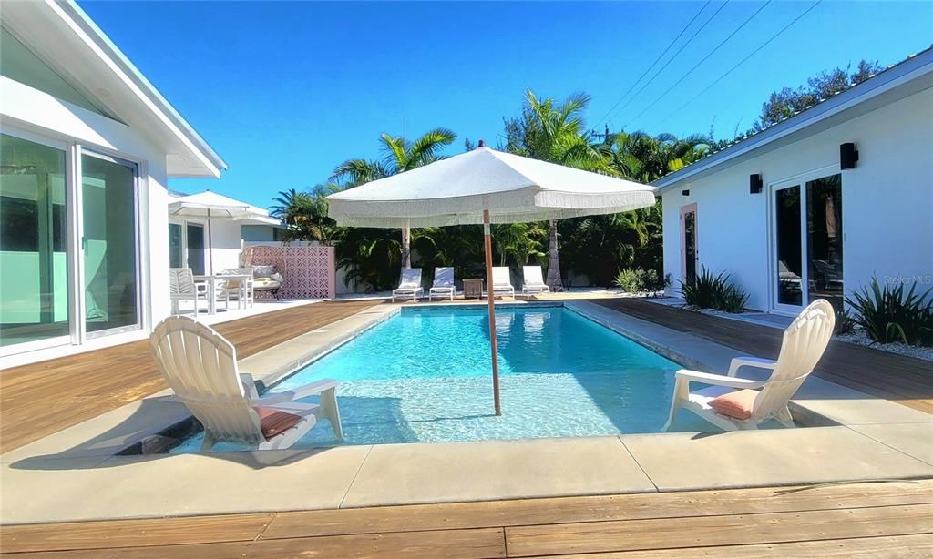 For Sale: $1,351,000 (4 beds, 4 baths, 2126 Square Feet)