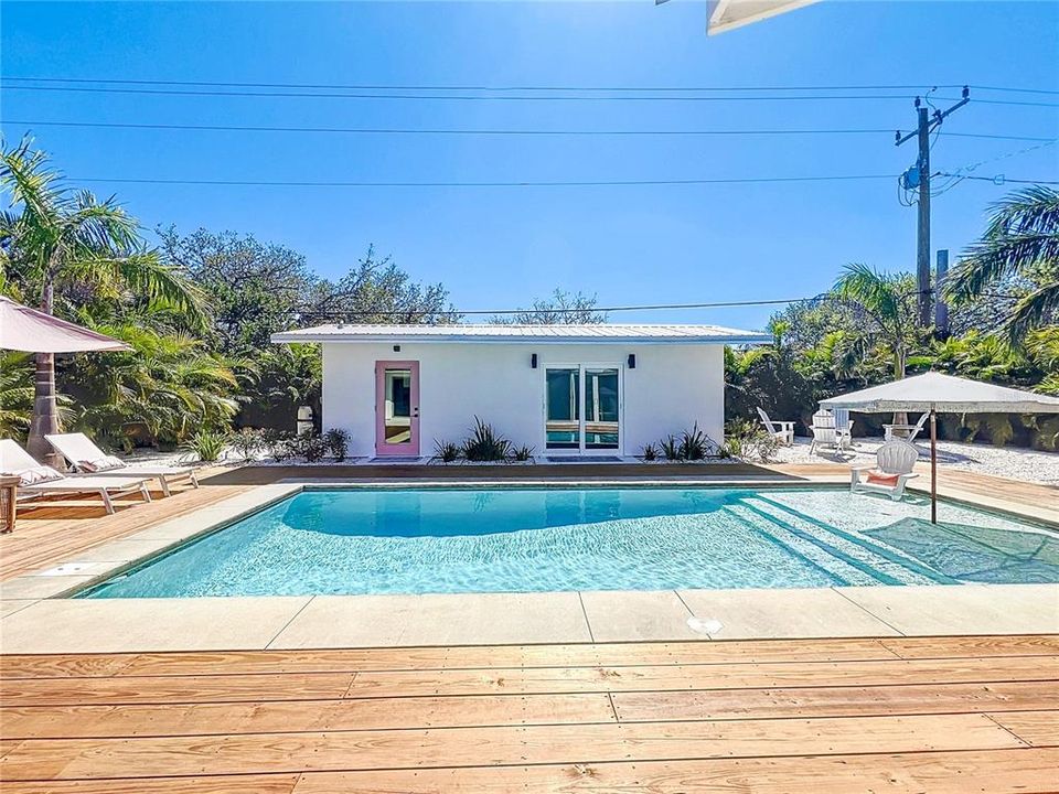 For Sale: $1,351,000 (4 beds, 4 baths, 2126 Square Feet)