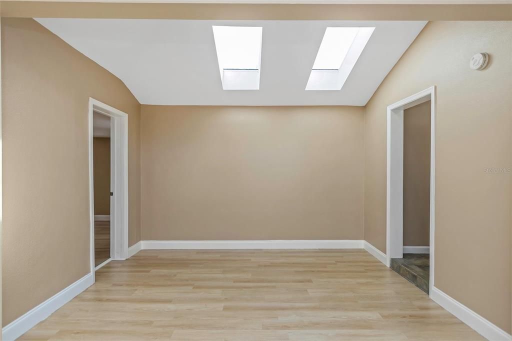 En Renta: $4,250 (3 camas, 2 baños, 1831 Pies cuadrados)