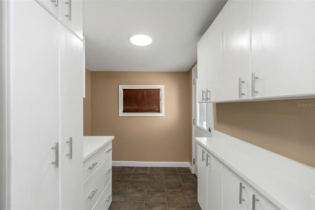 En Renta: $4,250 (3 camas, 2 baños, 1831 Pies cuadrados)