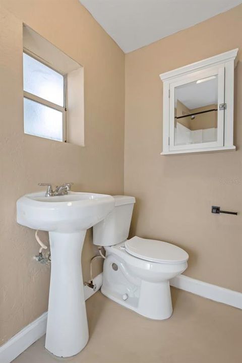 En Renta: $4,250 (3 camas, 2 baños, 1831 Pies cuadrados)