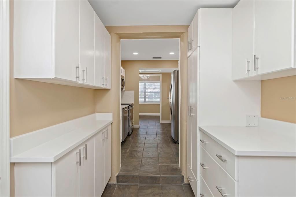 En Renta: $4,250 (3 camas, 2 baños, 1831 Pies cuadrados)