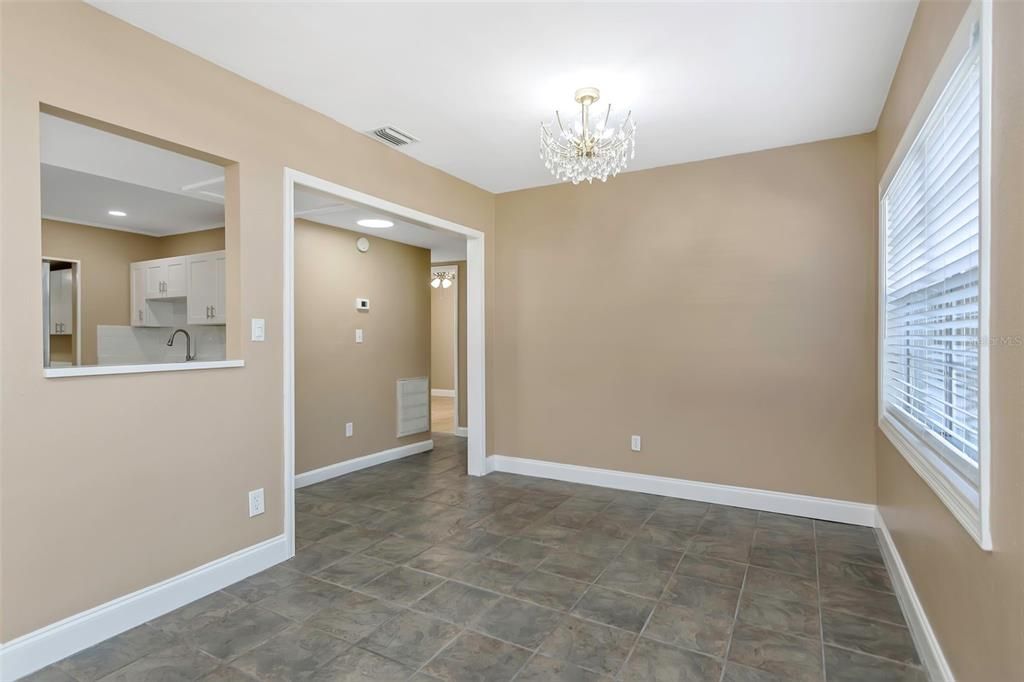 En Renta: $4,250 (3 camas, 2 baños, 1831 Pies cuadrados)