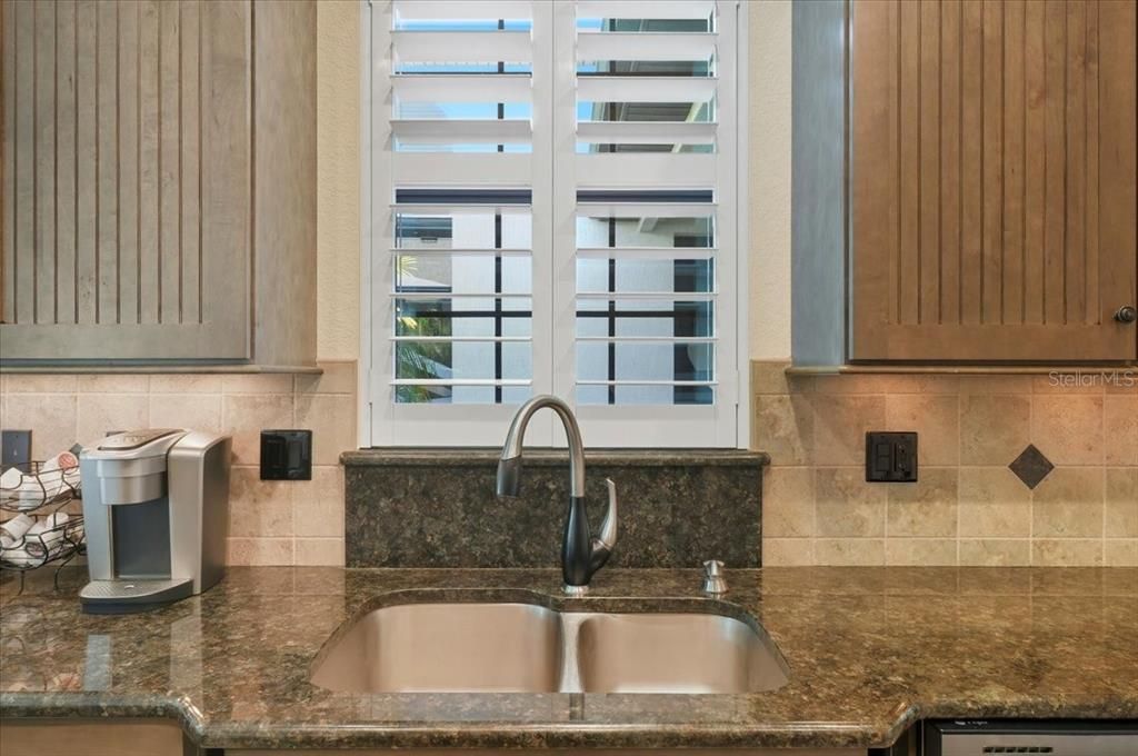 待售: $579,900 (2 贝兹, 2 浴室, 1276 平方英尺)