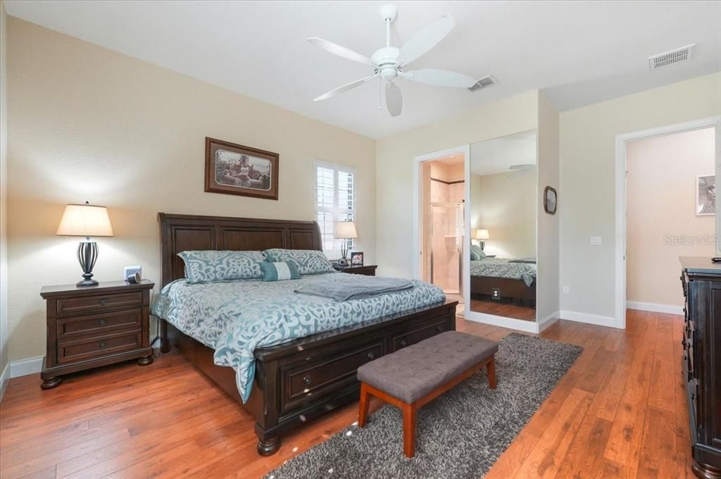 待售: $579,900 (2 贝兹, 2 浴室, 1276 平方英尺)