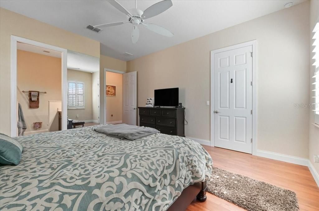 待售: $579,900 (2 贝兹, 2 浴室, 1276 平方英尺)