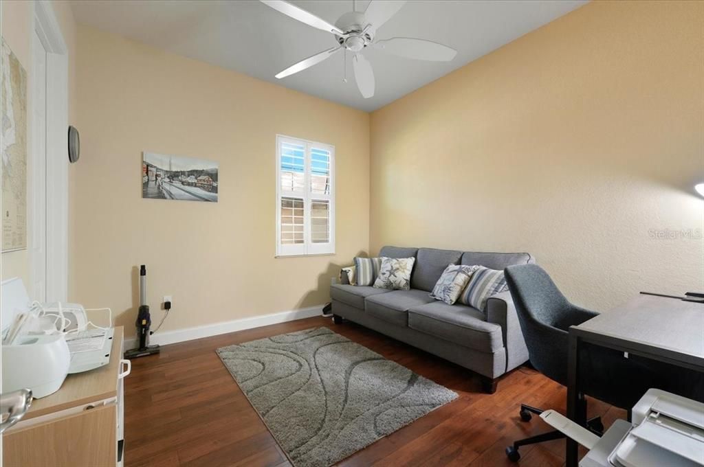 待售: $579,900 (2 贝兹, 2 浴室, 1276 平方英尺)