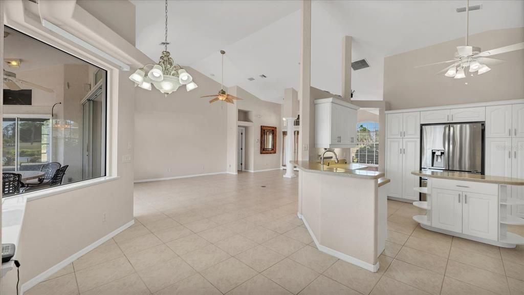 На продажу: $675,000 (4 спален, 2 ванн, 2530 Квадратных фут)