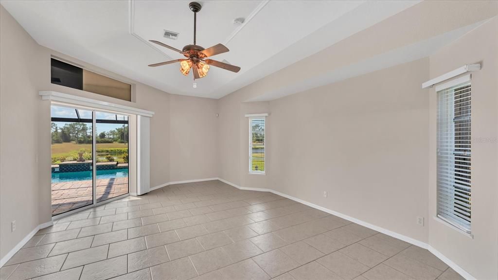 На продажу: $675,000 (4 спален, 2 ванн, 2530 Квадратных фут)