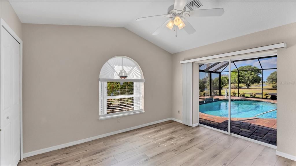 На продажу: $675,000 (4 спален, 2 ванн, 2530 Квадратных фут)