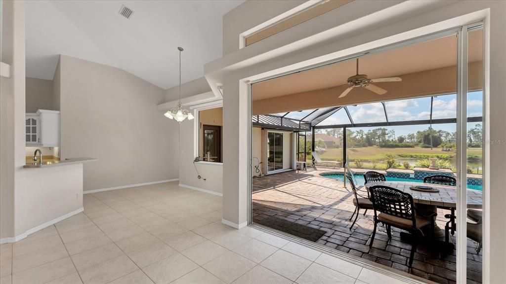 На продажу: $675,000 (4 спален, 2 ванн, 2530 Квадратных фут)