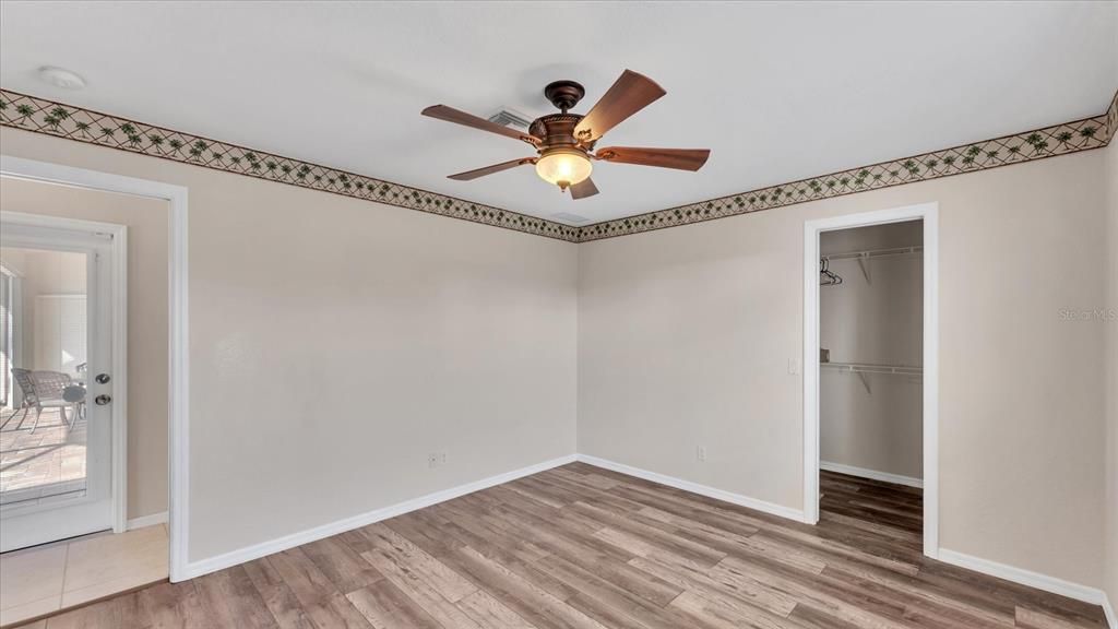 На продажу: $675,000 (4 спален, 2 ванн, 2530 Квадратных фут)