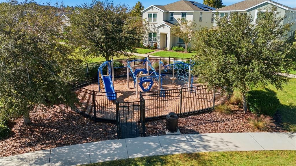 待售: $445,000 (3 贝兹, 2 浴室, 2225 平方英尺)