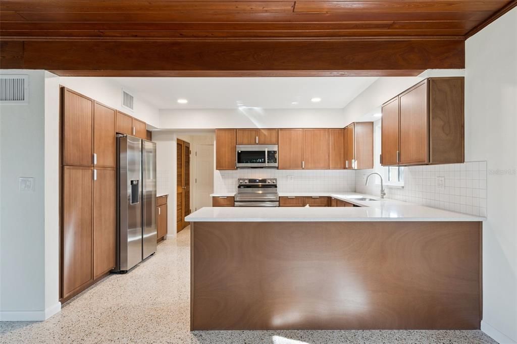 Activo con contrato: $419,900 (3 camas, 2 baños, 1521 Pies cuadrados)