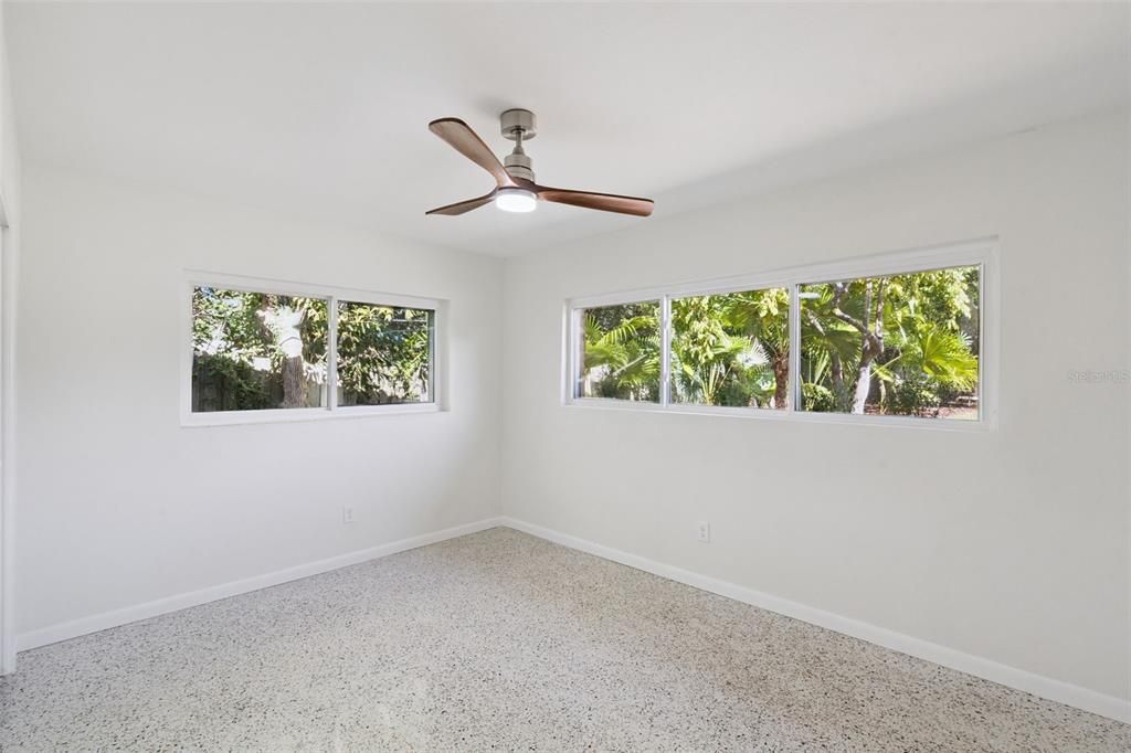 Activo con contrato: $419,900 (3 camas, 2 baños, 1521 Pies cuadrados)